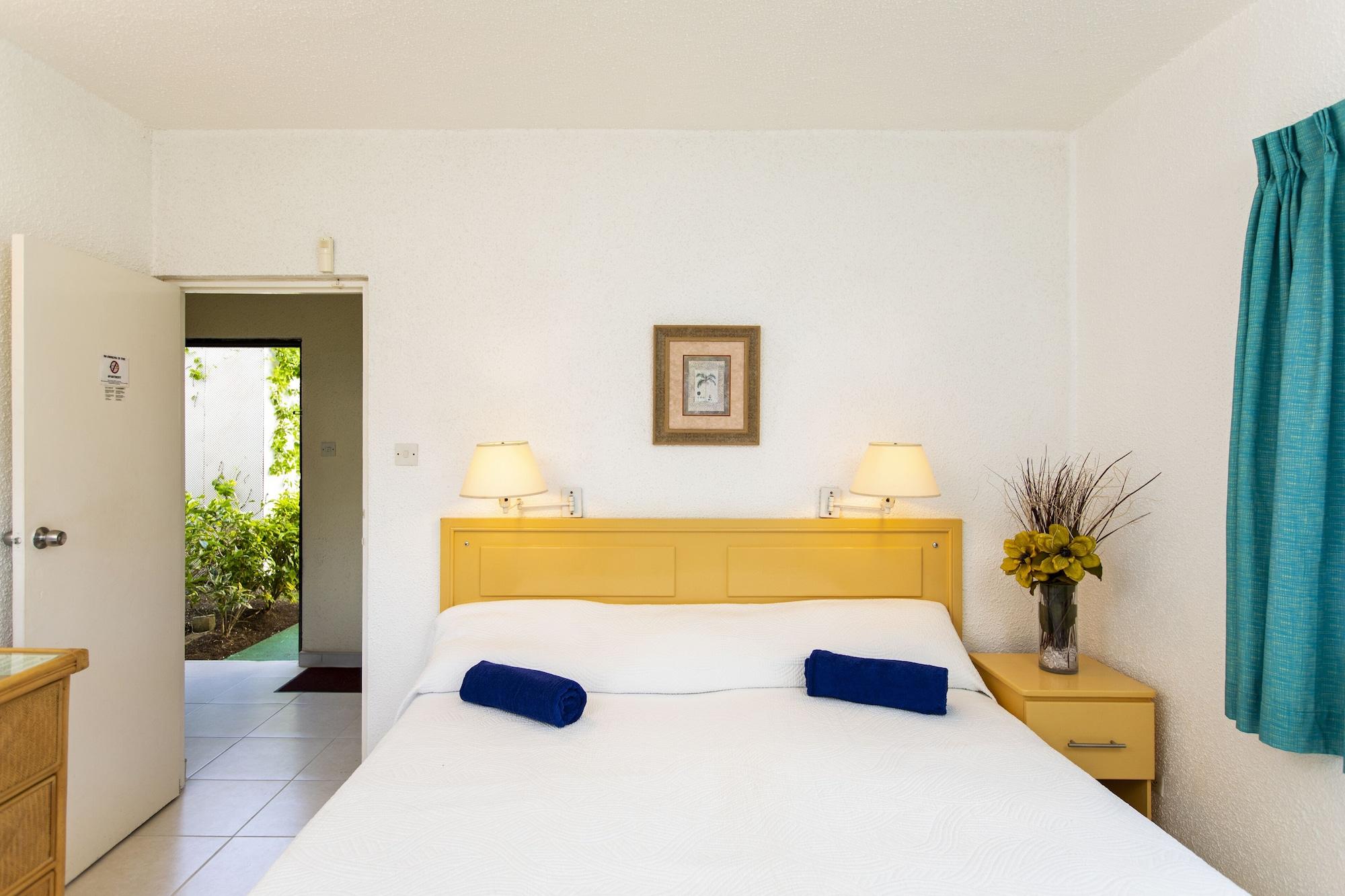 Plum Tree Club Apartment Christ Church Bagian luar foto